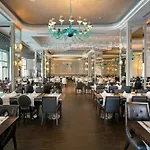 منتجع Titanic Deluxe Lara 5*