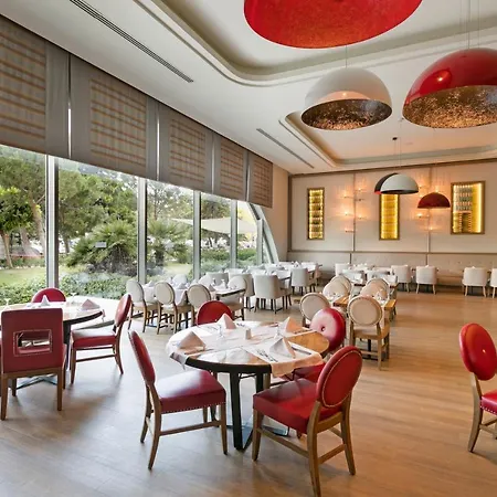 Titanic Deluxe Lara 5* Antalya