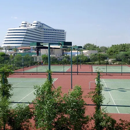 Titanic Deluxe Lara Resort