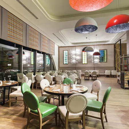 Titanic Deluxe Lara 5* Antalya