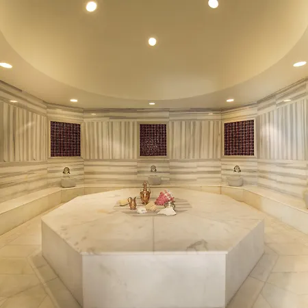 拉腊海滩泰坦尼克号酒店 度假村
