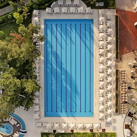拉腊海滩泰坦尼克号酒店 度假村