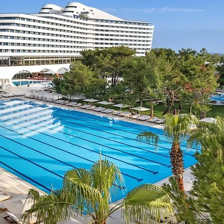 Resort Titanic Deluxe Lara Antalya