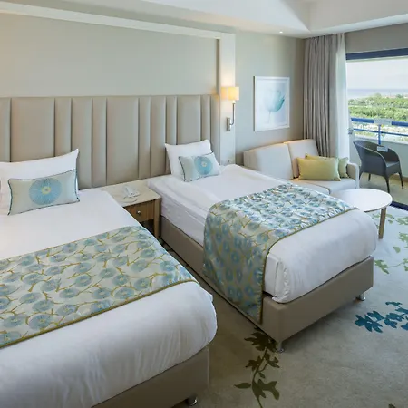 Titanic Deluxe Lara 5* Antalya