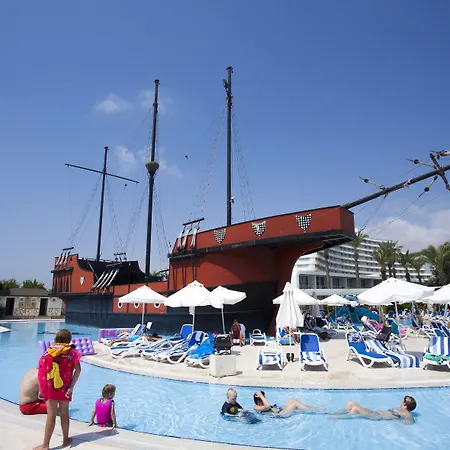 Titanic Deluxe Lara Resort Antalya