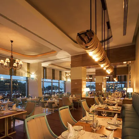 Titanic Deluxe Lara Resort Antalya