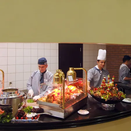 Titanic Deluxe Lara Resort Antalya