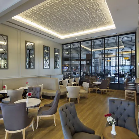 Resort Titanic Deluxe Lara Antalya