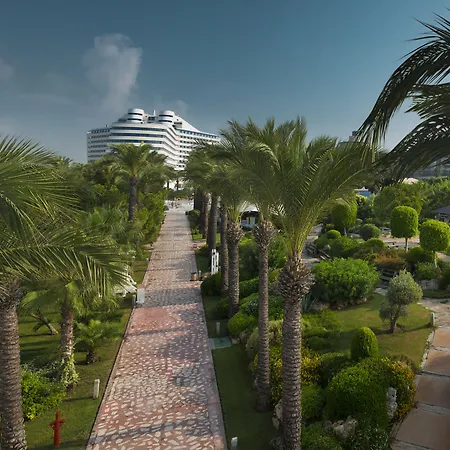 Resort Titanic Deluxe Lara Antalya