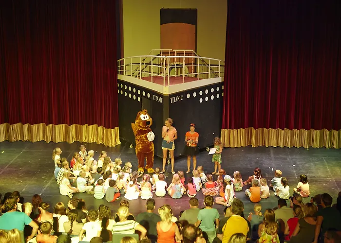 אתר נופש Titanic Deluxe Lara 5*