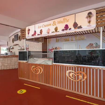 Titanic Deluxe Lara Üdülőközpont Antalya