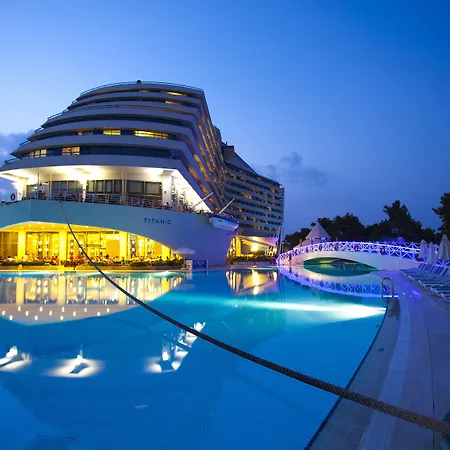Titanic Deluxe Lara منتجع 5*